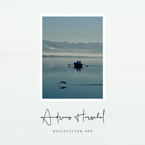 美女扒开双腿让男人捅
