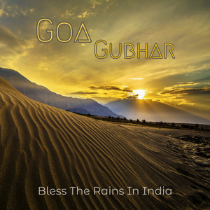 美女扒开双腿让男人捅
